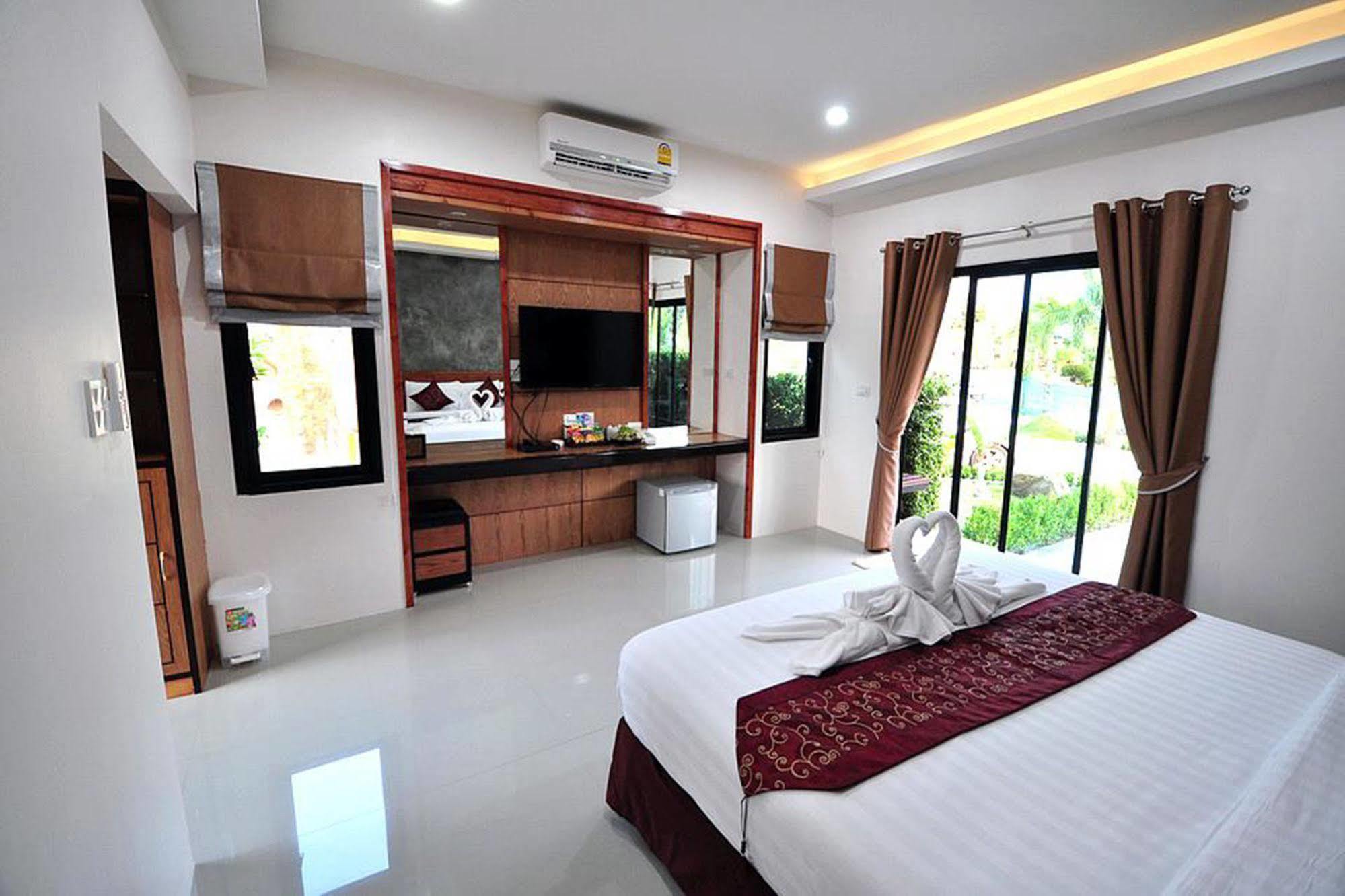The Canal Garden Resort Ban Huai Sua Bagian luar foto