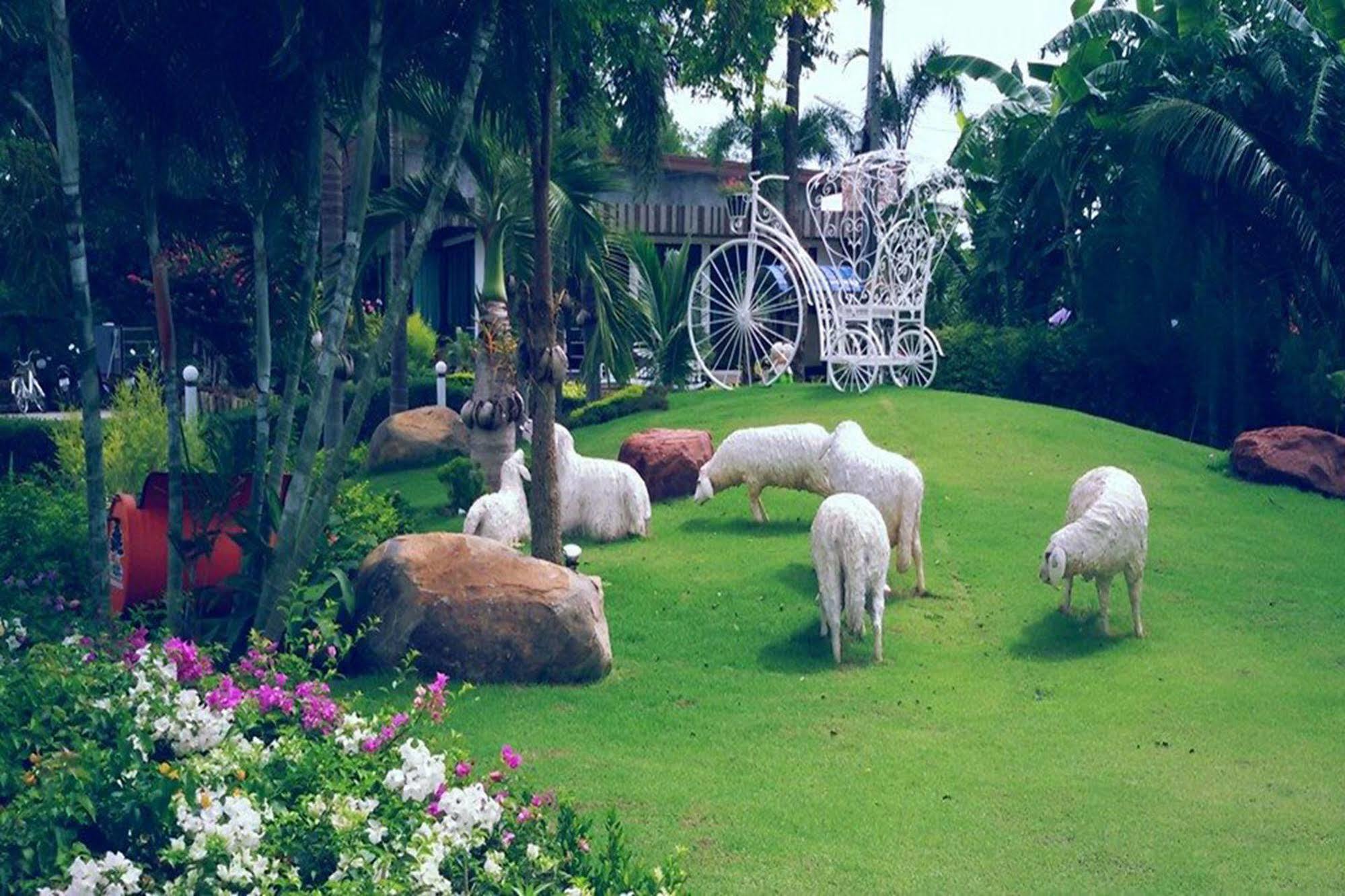 The Canal Garden Resort Ban Huai Sua Bagian luar foto