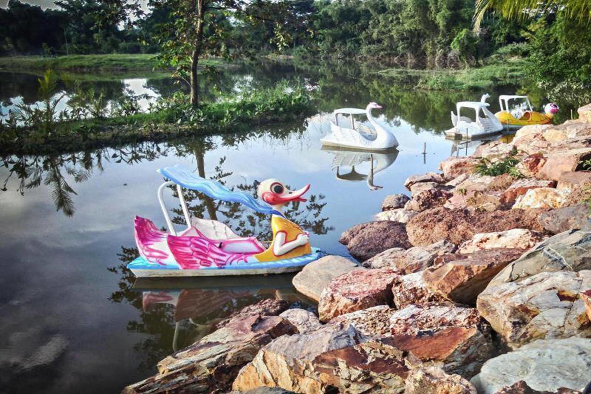 The Canal Garden Resort Ban Huai Sua Bagian luar foto
